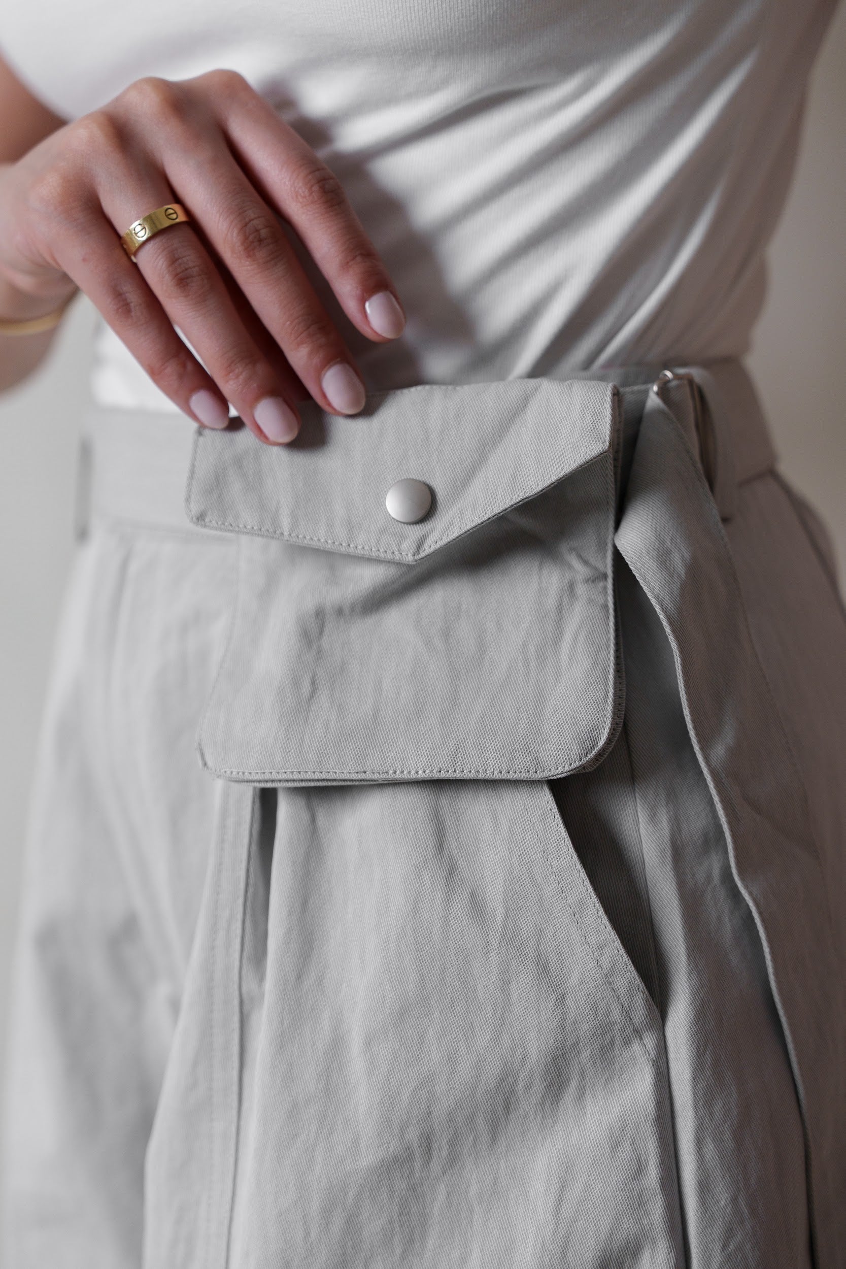 Trouser with pockets