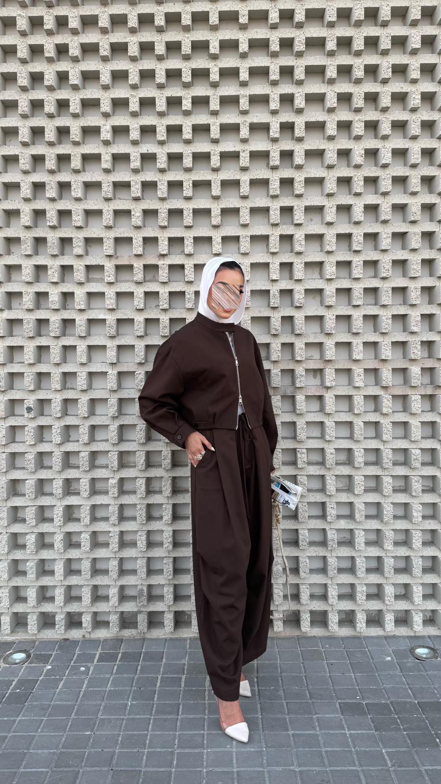 Cropped Jacket w/ pleated jogger pants