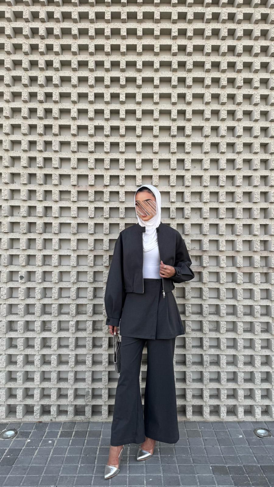 Cropped Jacket w/Pleated Jogger Pants